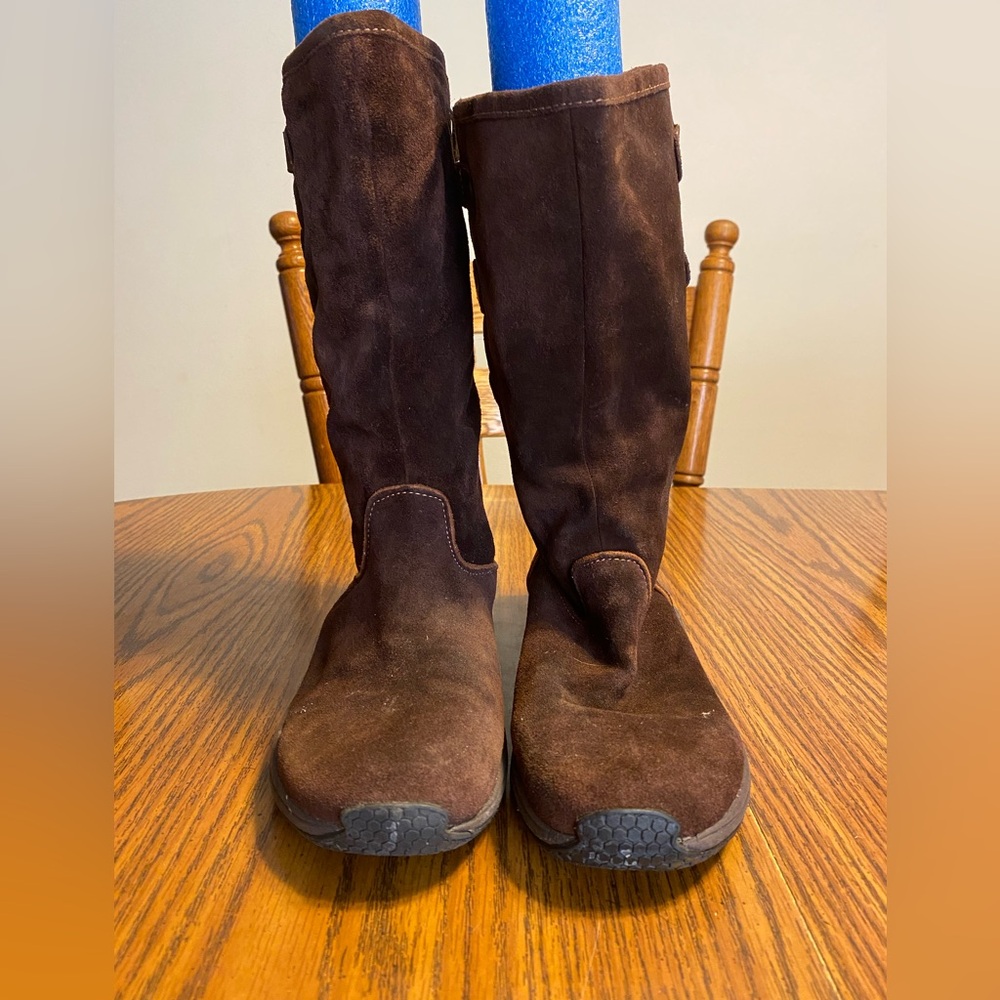 Ladies sz 7 Sierra West Brown Suede Lined Boots